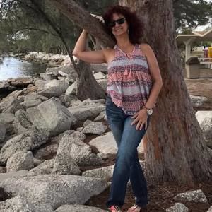 Meet your Posher, Yolanda